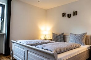Ferienwohnung_Steibis_Ruh_Schlafzimmer_01