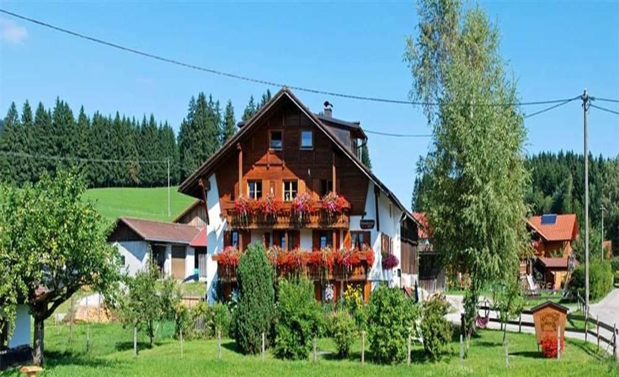 Außenansicht Sommer