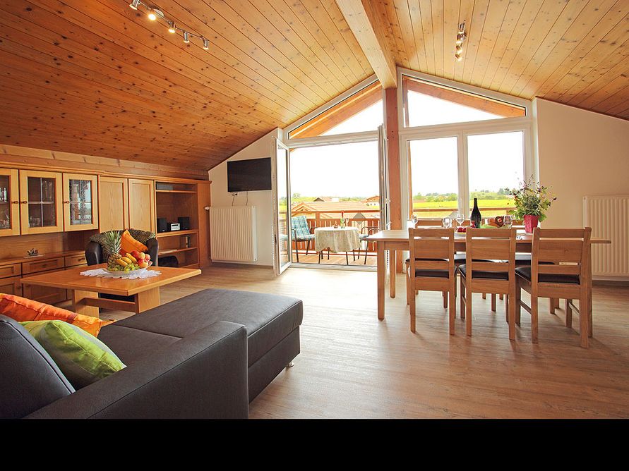 Wohnküche mit Panoramafenster