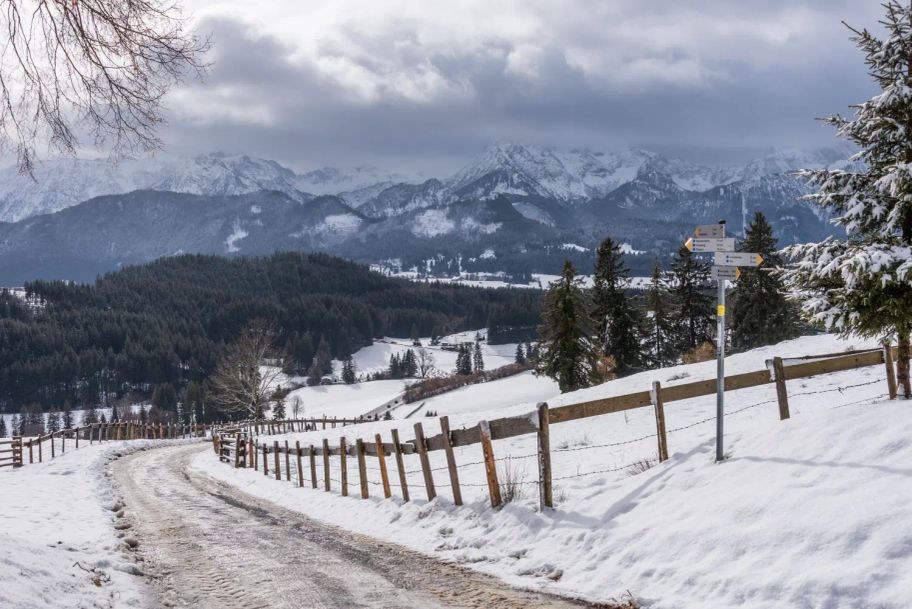 Blick in Tal an der Schlossbergalm.