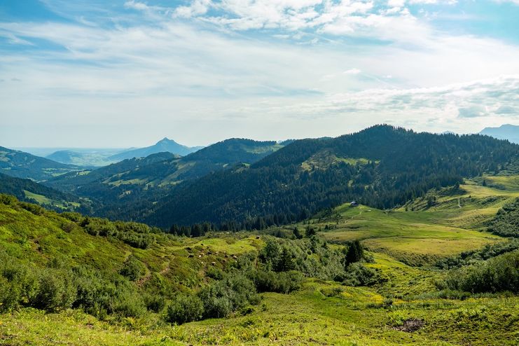 Sanfte Gipfel und magische Moore