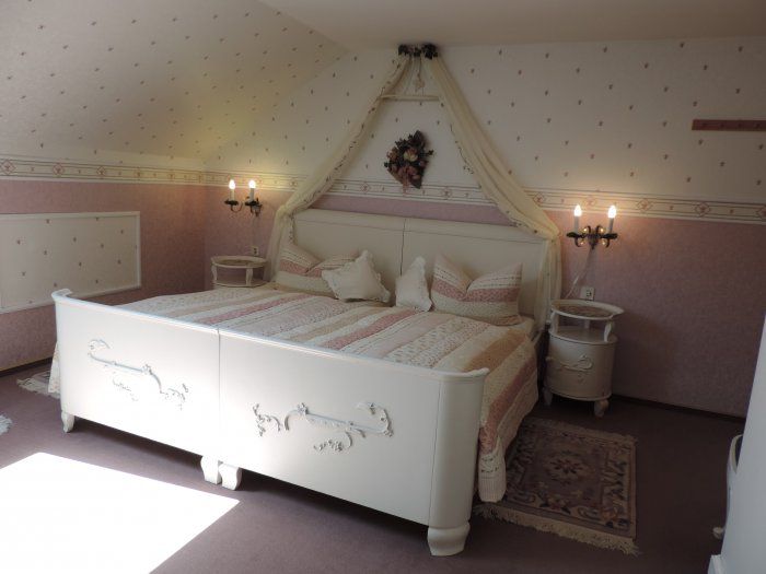 FeWo II  Rottachberg  Stilschlafzimmer