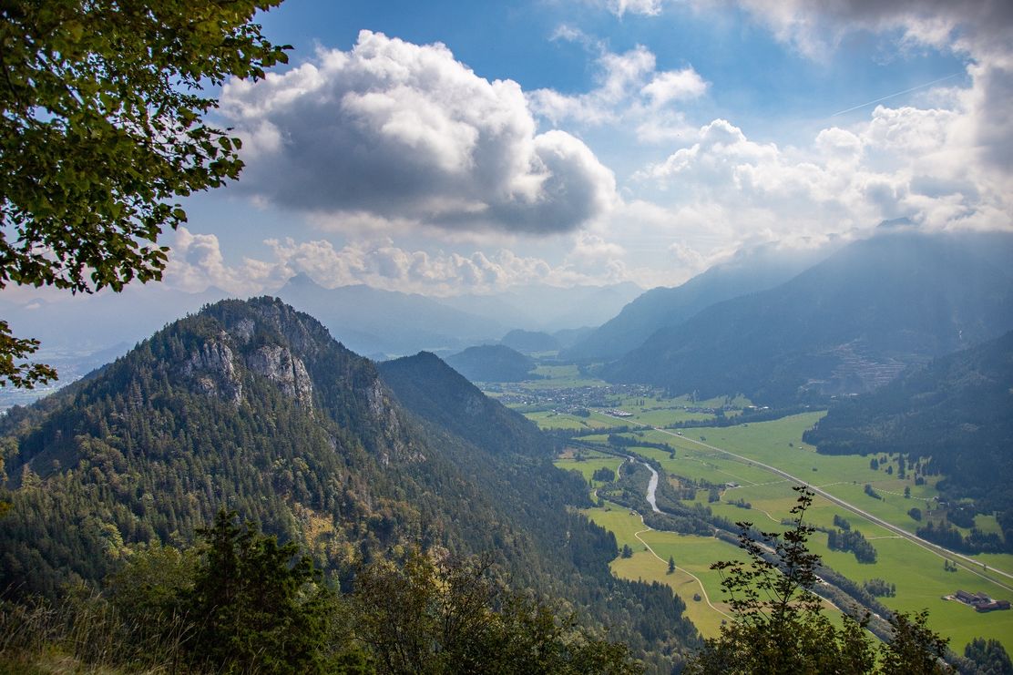 Ausblick vom Falkenstein in Richtung Österreich