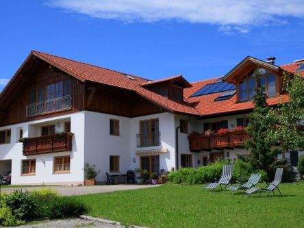 Berghof Kinker Rosshaupten Hausansicht 2026