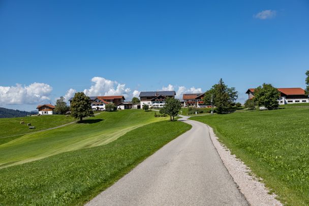 Spazierweg zwischen Schweinegg und Oberdolden