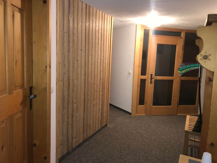 Flur mit Garderobe