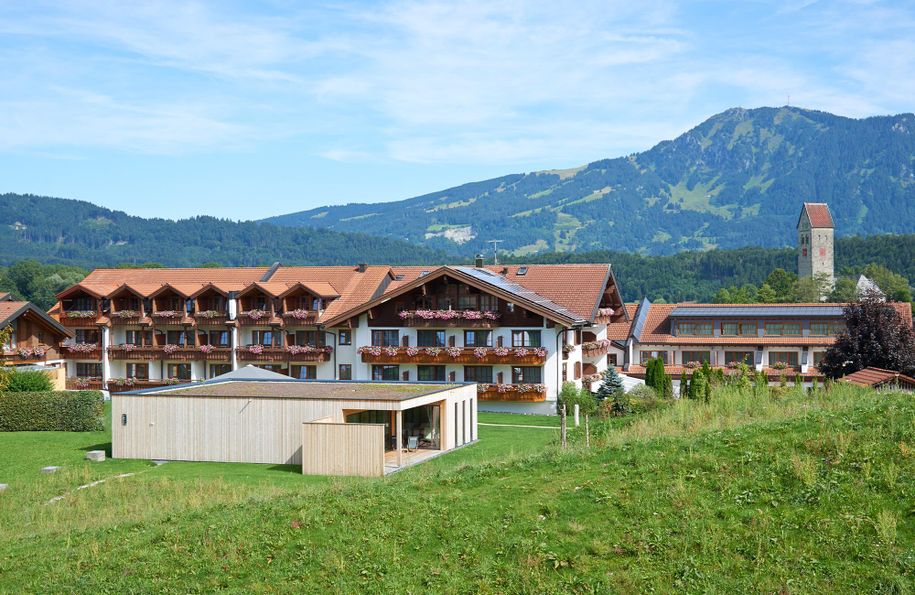 01_Krone Stein_Portale_Sommer