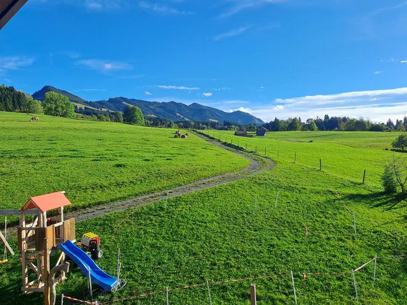 Freier Bergblick vom Balkon