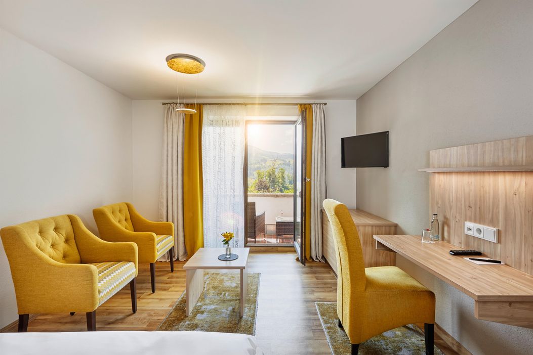 zimmer-superior-04-koenigshof-health-and-view