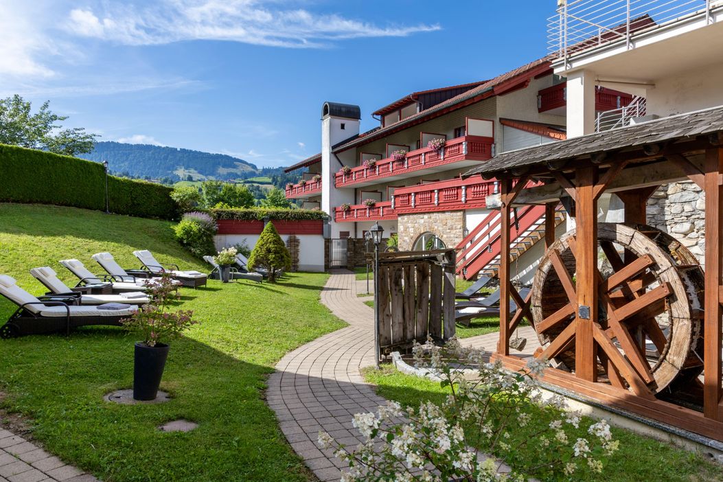 Saunagarten im "SPA Felsengewölbe"