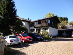 Zur Fewo gehört ein Stellplatz