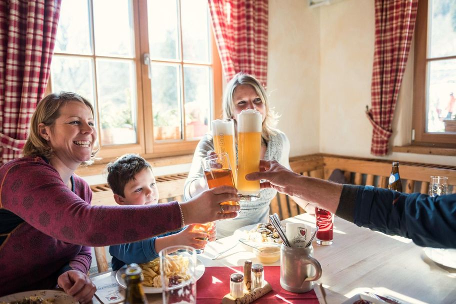 Einkehr - Schlitte Hitte in Ofterschwang im Allgäu