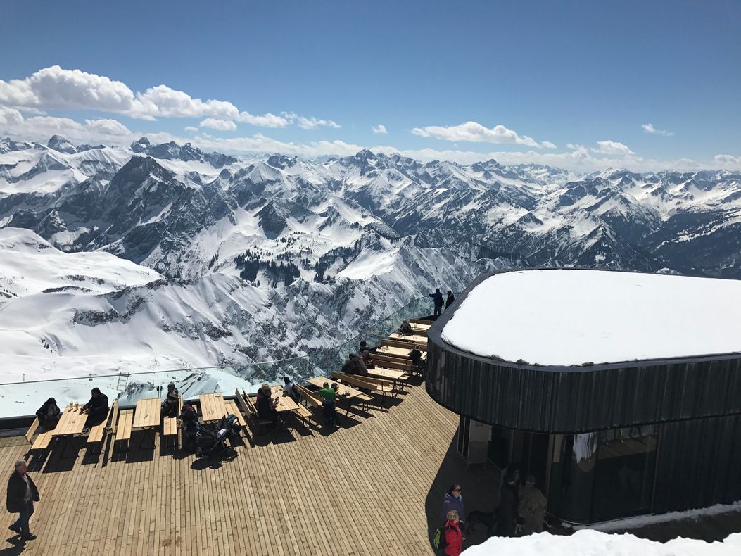 200 Gipfelblick vom Nebelhorn