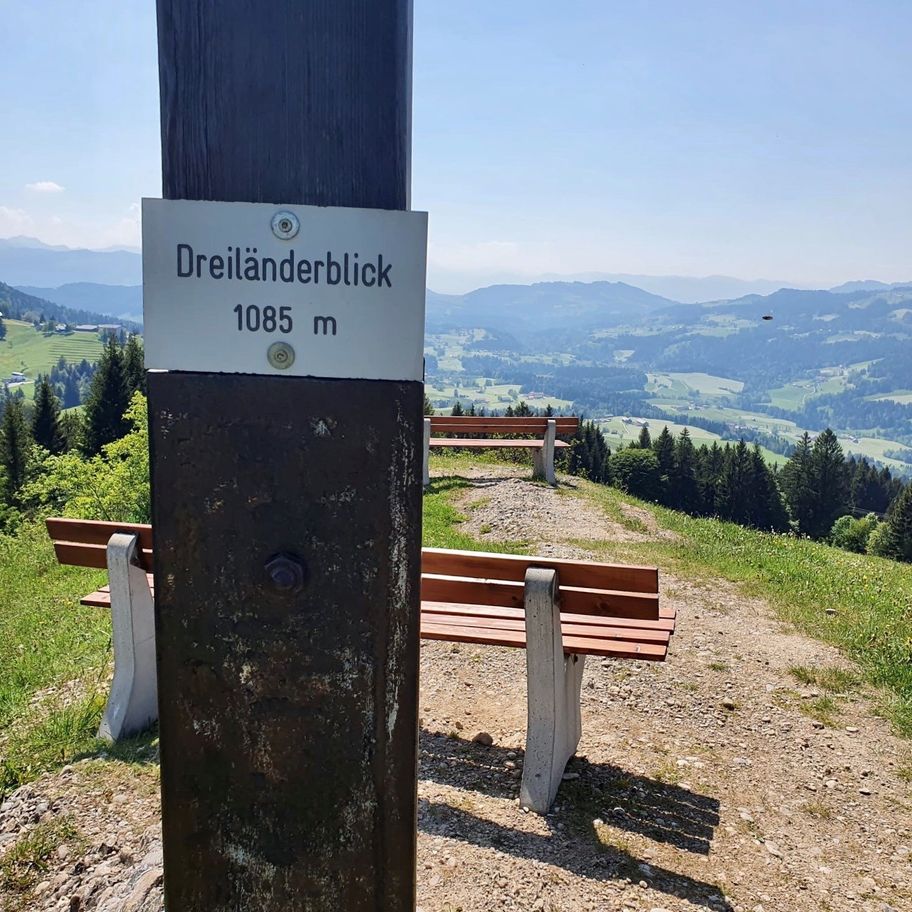 Gipfelkreuz am Dreiländerblick bei Hagspiel