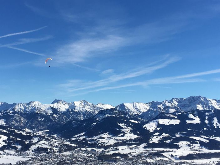 Panorama mit Paraglider