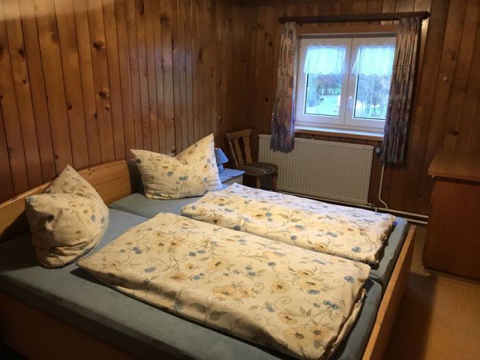 2 Bett Zimmer