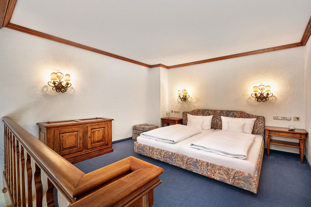 doppelzimmer-deluxe-02-koenigshof-health-and-view