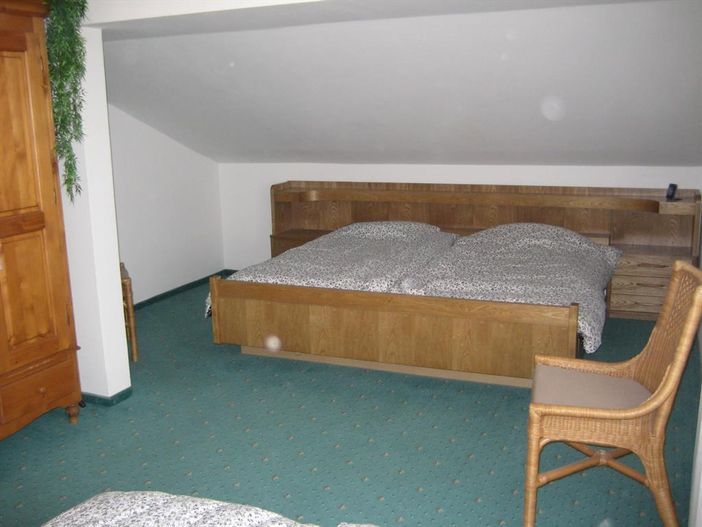 Ferienwohnung 2 - Schlafzimmer