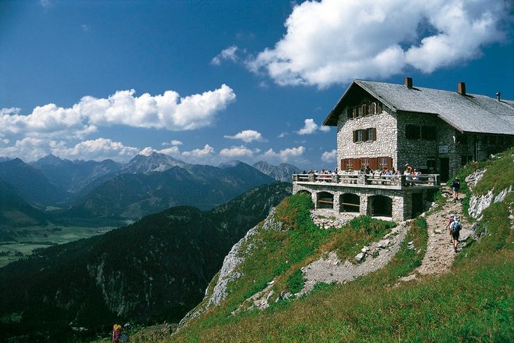 Blick zur Bad Kissinger Hütte