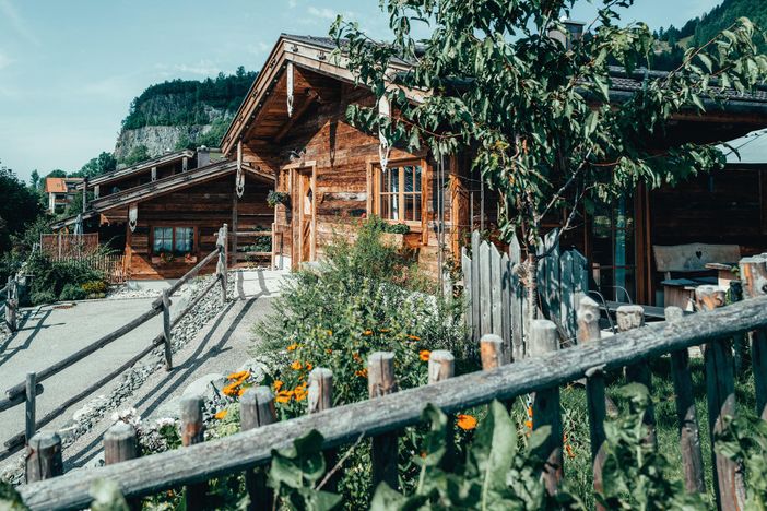 13_alpzitt_allgaeu_alps_chalets_chaletdorf_burgber