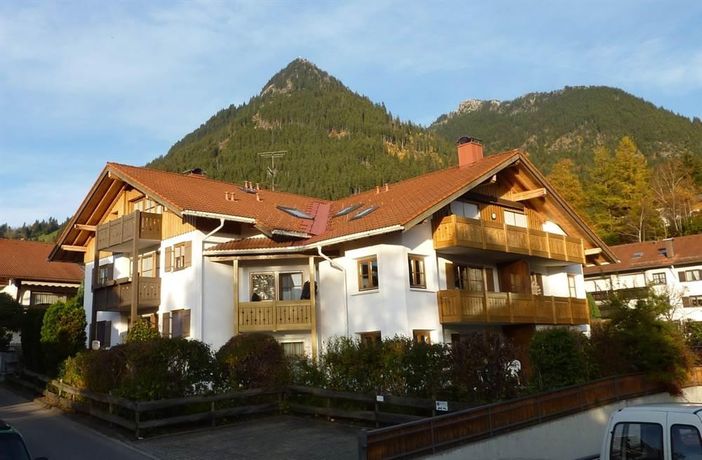 Hausansicht im Herbst