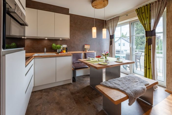 gemütliche moderne Küche in der Wohnung Alpenglück