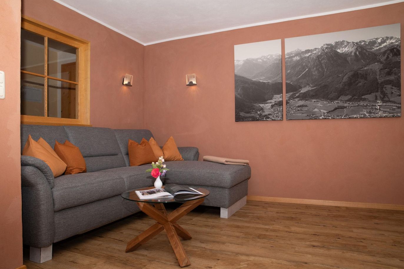 3 - Haus-Sonnenruh-Buntspecht-5076