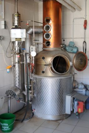 Wir betreiben 2 Brennereien