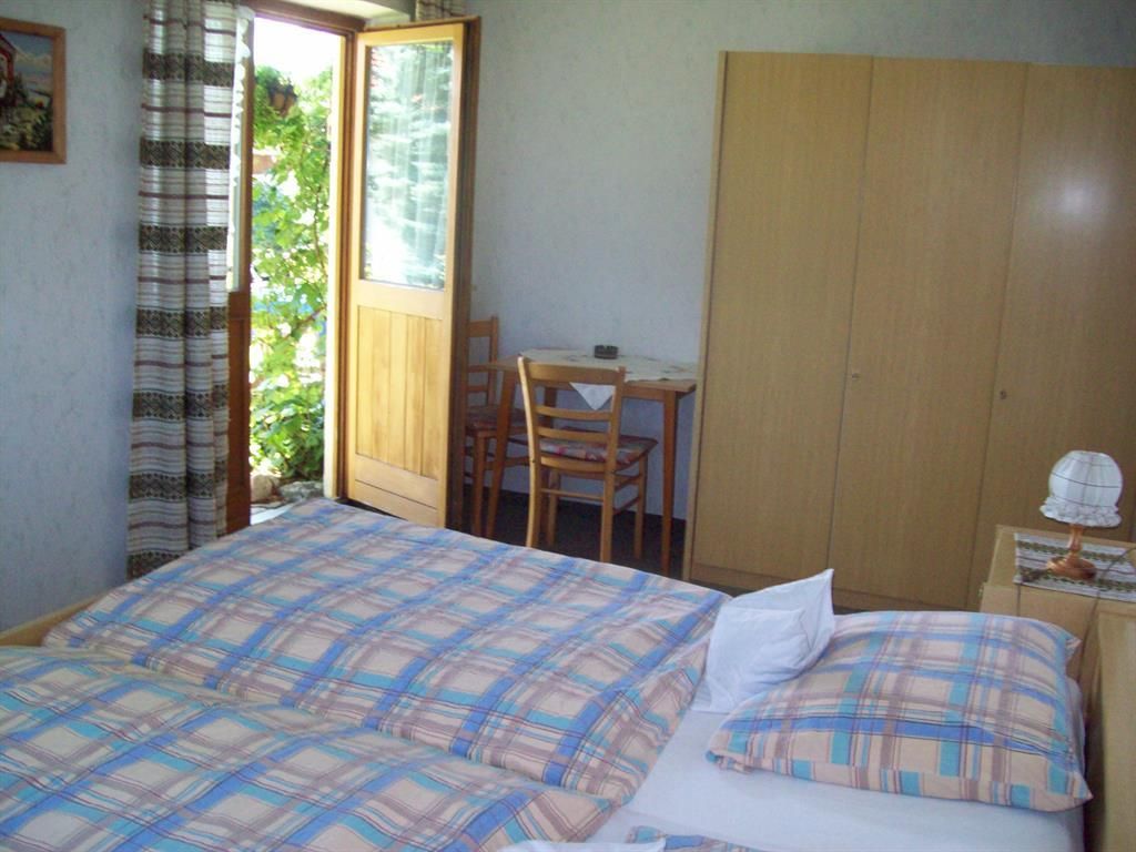 Zweibettzimmer mit Du/WC (Terrasse )