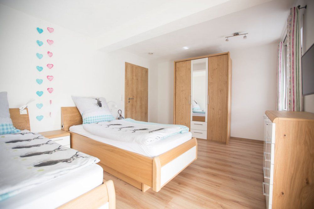 2. Schlafzimmer mit 2 Einzelbetten