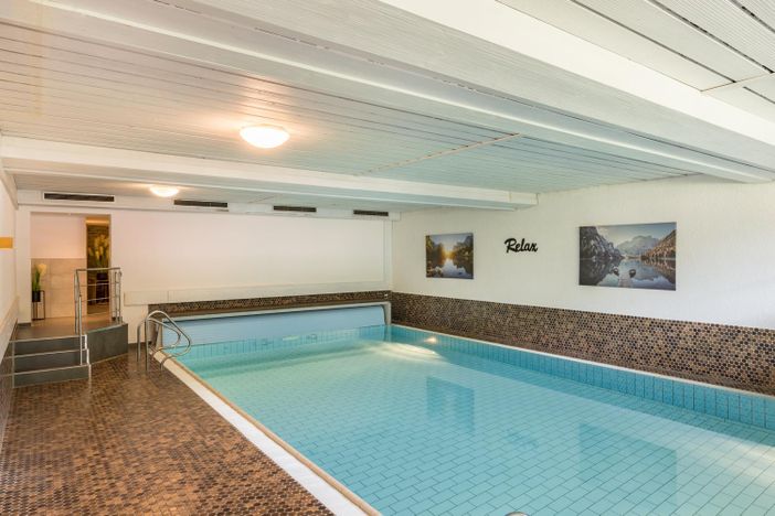 Schwimmbad Pool