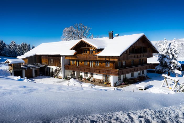 Unser Hof im Winter