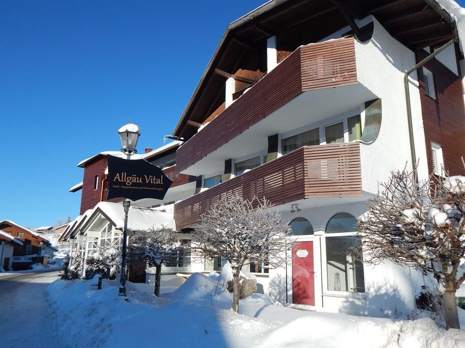 Hotel mit Ferienwohnung von außen