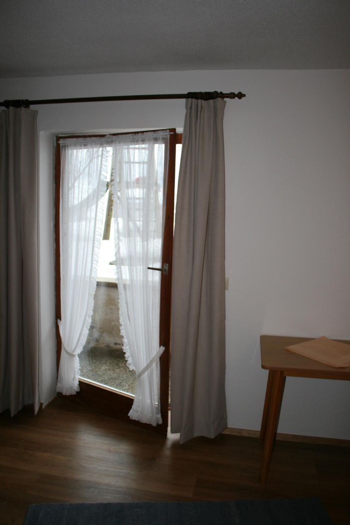 Doppezimmer im Souterrain mit Zugang zur Terrasse