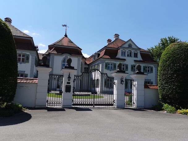 Ins Glasmacherdorf