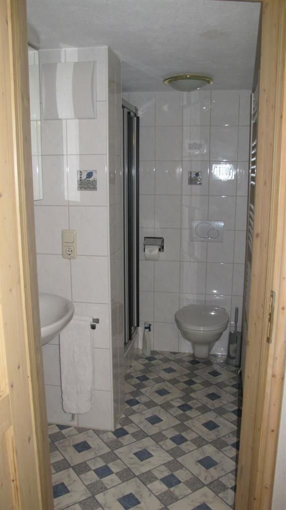 wc_dusche_in_der_ferienwohnung_2