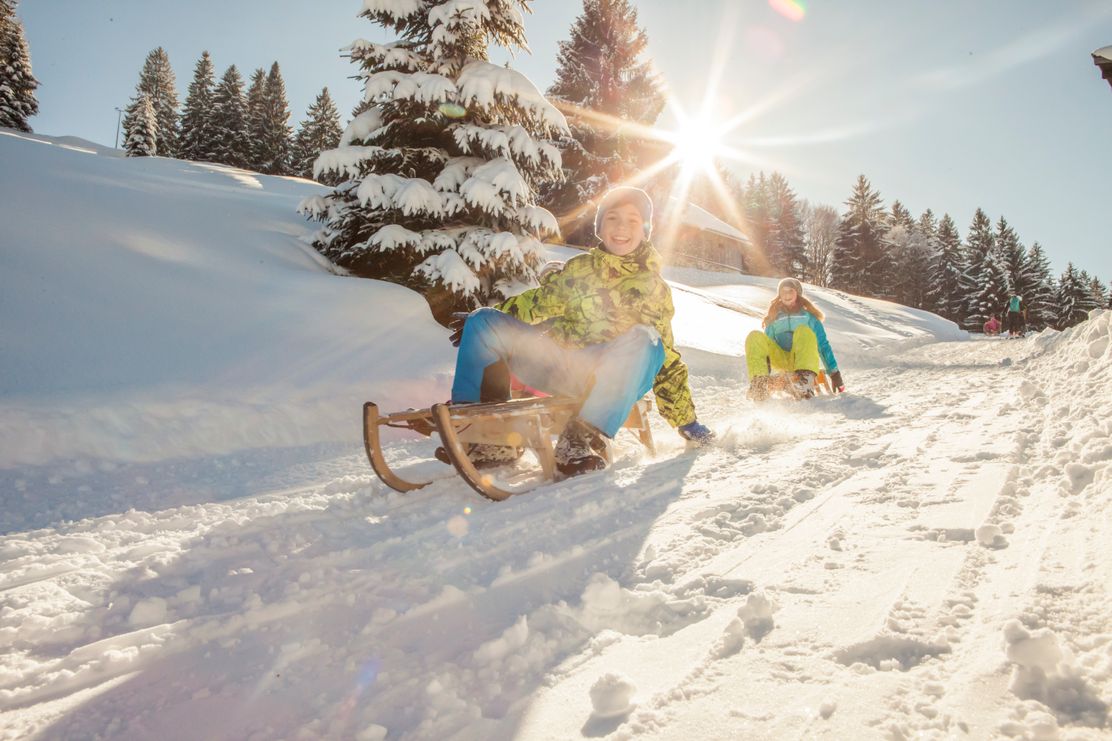 Rodeln am Rutschenbuckl in der Alpsee Bergwelt