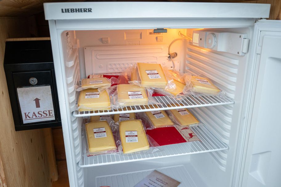 Käsespezialitäten der Alpe Schattwald