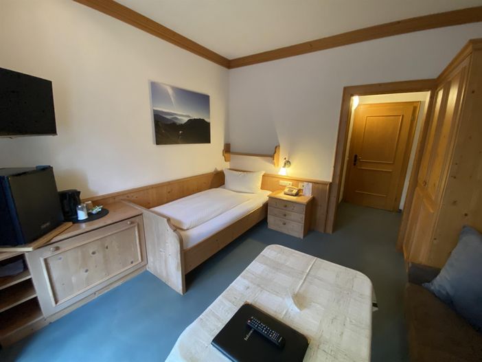 Zimmer 12 0