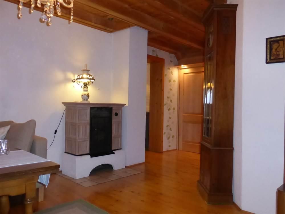 Wohnzimmer mit Südbalkon