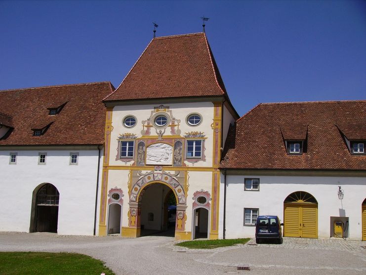 Der Innenhof von Schloss Zeil lohnt einen Besuch.