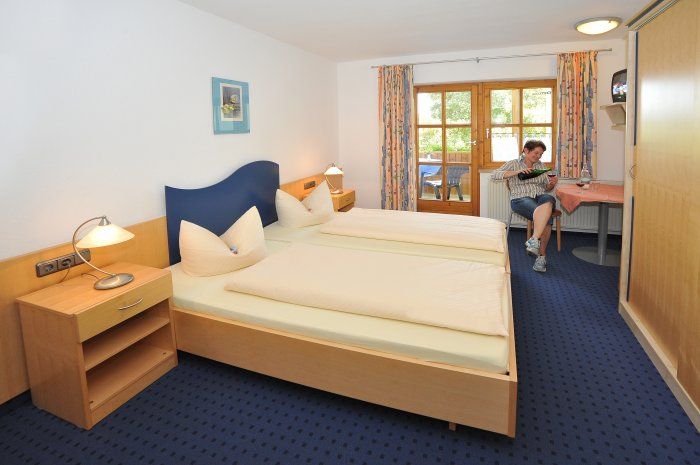 alle Zimmer mit DU/WC/TV und Inetnetzugang