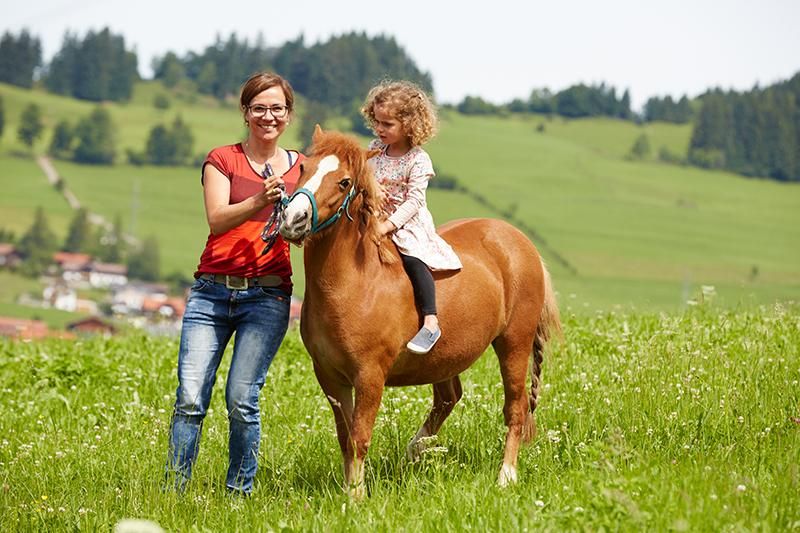 Ponyreiten auf Sissi