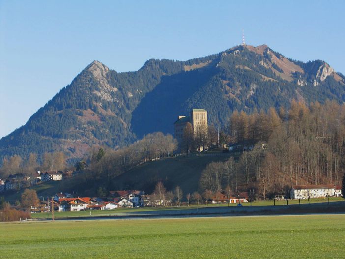 Die Burg ( GOB-Kaserne )