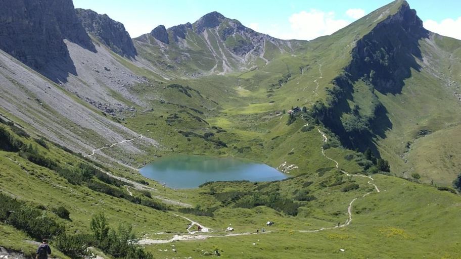 Die Lache unterhalb der Lachenspitze