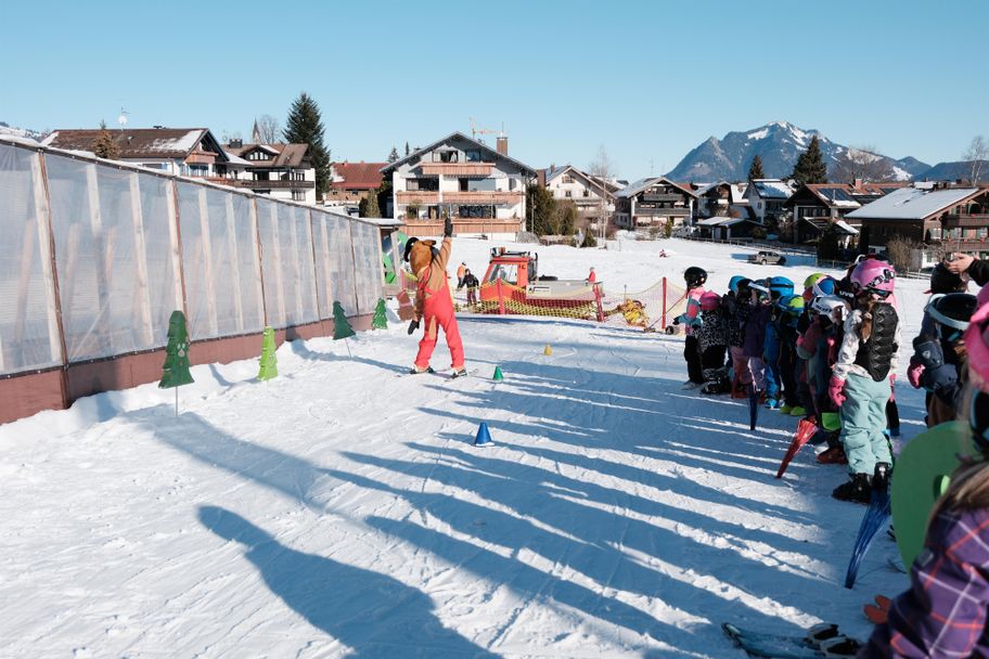 Erste Ski- und Snowboardschule - Hörni