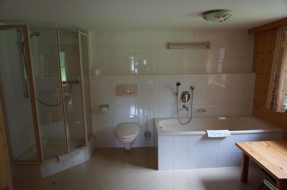 Bad Schlafzimmer 2