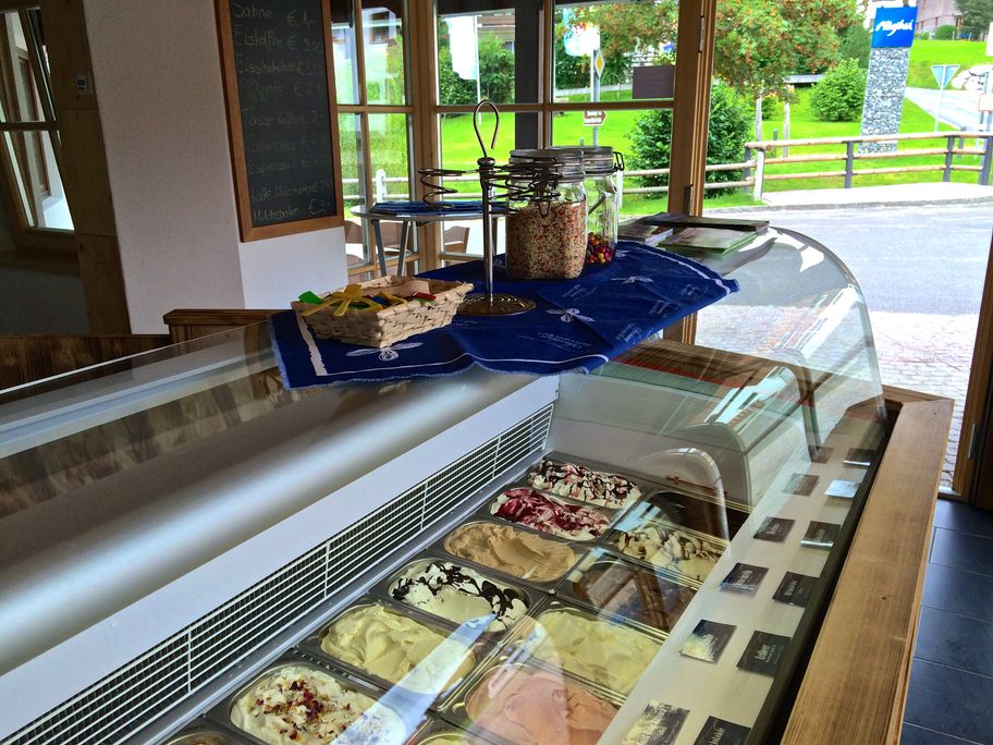 Der Eisladen Ofterschwang: leckeres Eis aus Hüttenberger Milch!