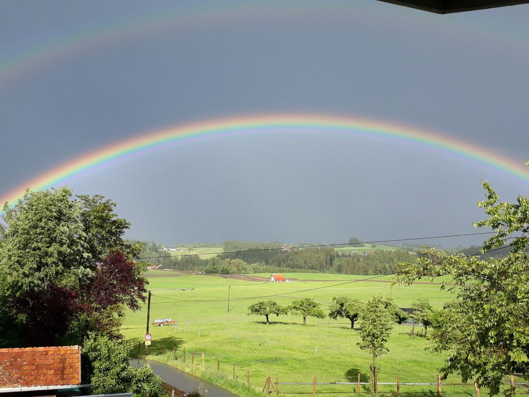 Regenbogen in Hofs