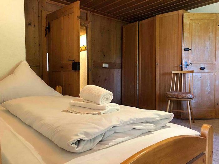 Ferienwohnung_Buecheler_OG_Schlafzimmer_01